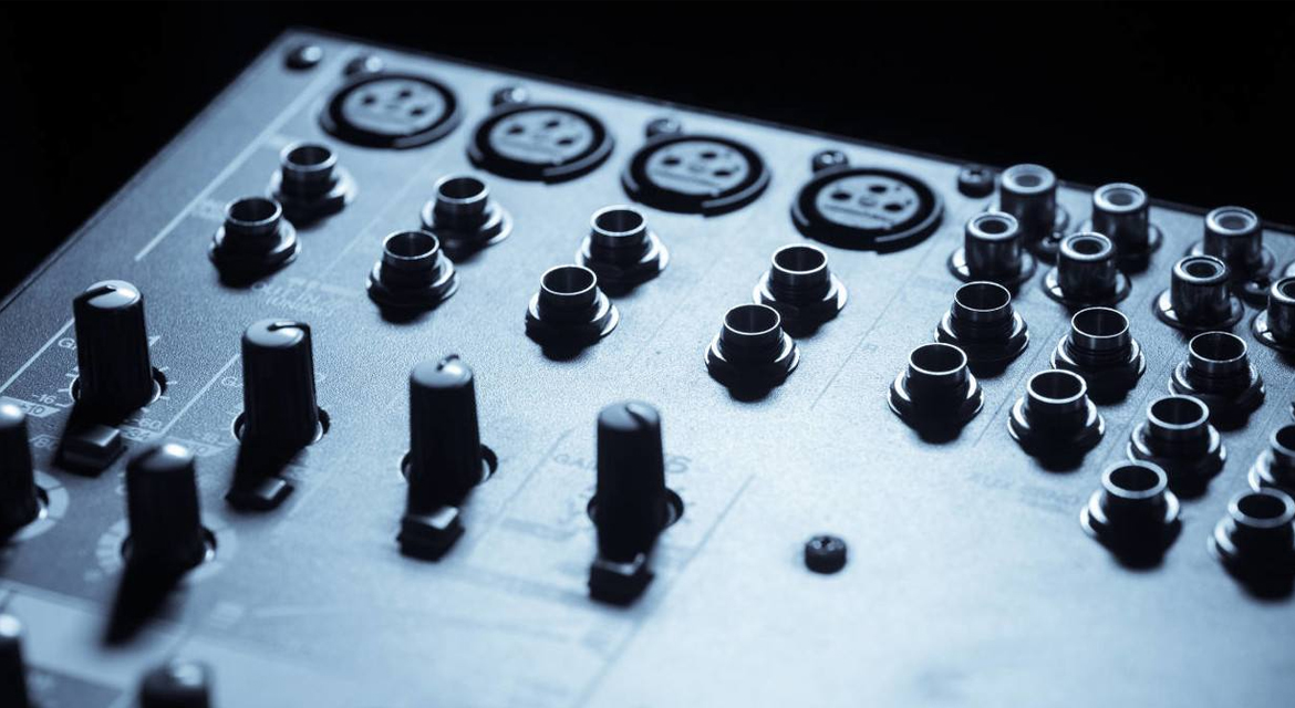 以研發、專業管理能力取勝